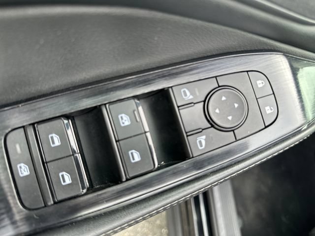 Used 2024 Nissan Rogue SV AWD/4WD image 11