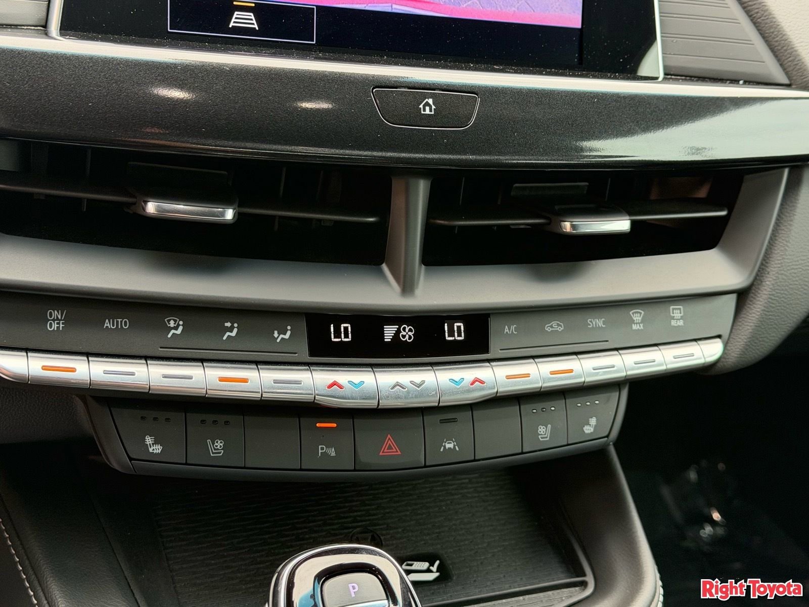 Used 2024 Cadillac CT4 V Blackwing w/ Driver Assist Package RWD image 30