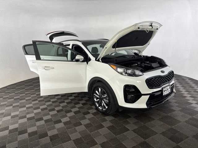 Certified 2022 Kia Sportage Nightfall Edition w/ Nightfall Fwd Premium Package image 14