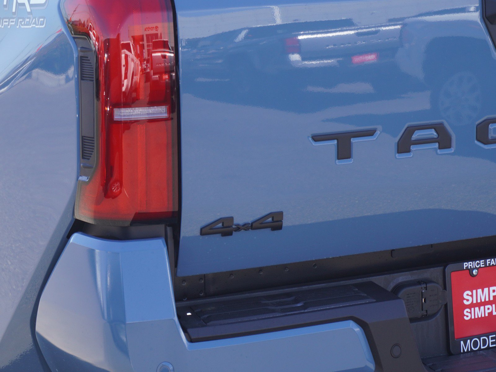 New 2026 Toyota Tacoma TRD Off-Road w/ TRD Off Road Upgrade Package AWD/4WD image 9