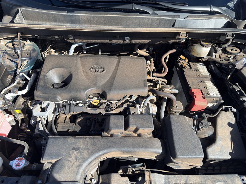 Used 2022 Toyota RAV4 XLE image 27