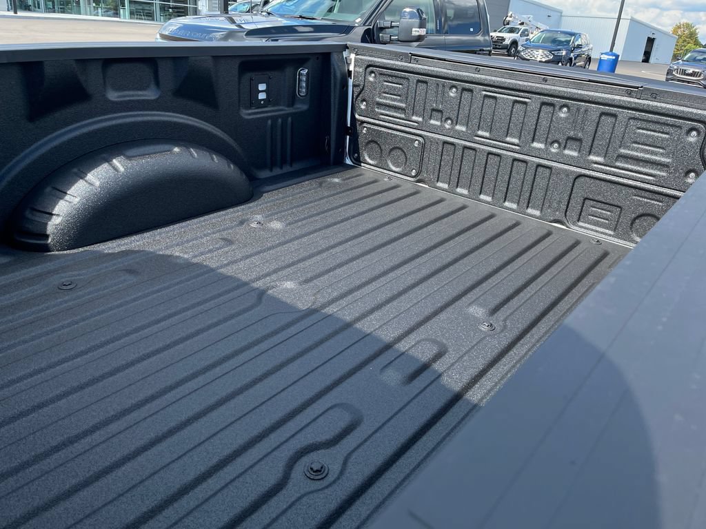 New 2026 Ford F250 Lariat w/ Black Appearance Package AWD/4WD image 10