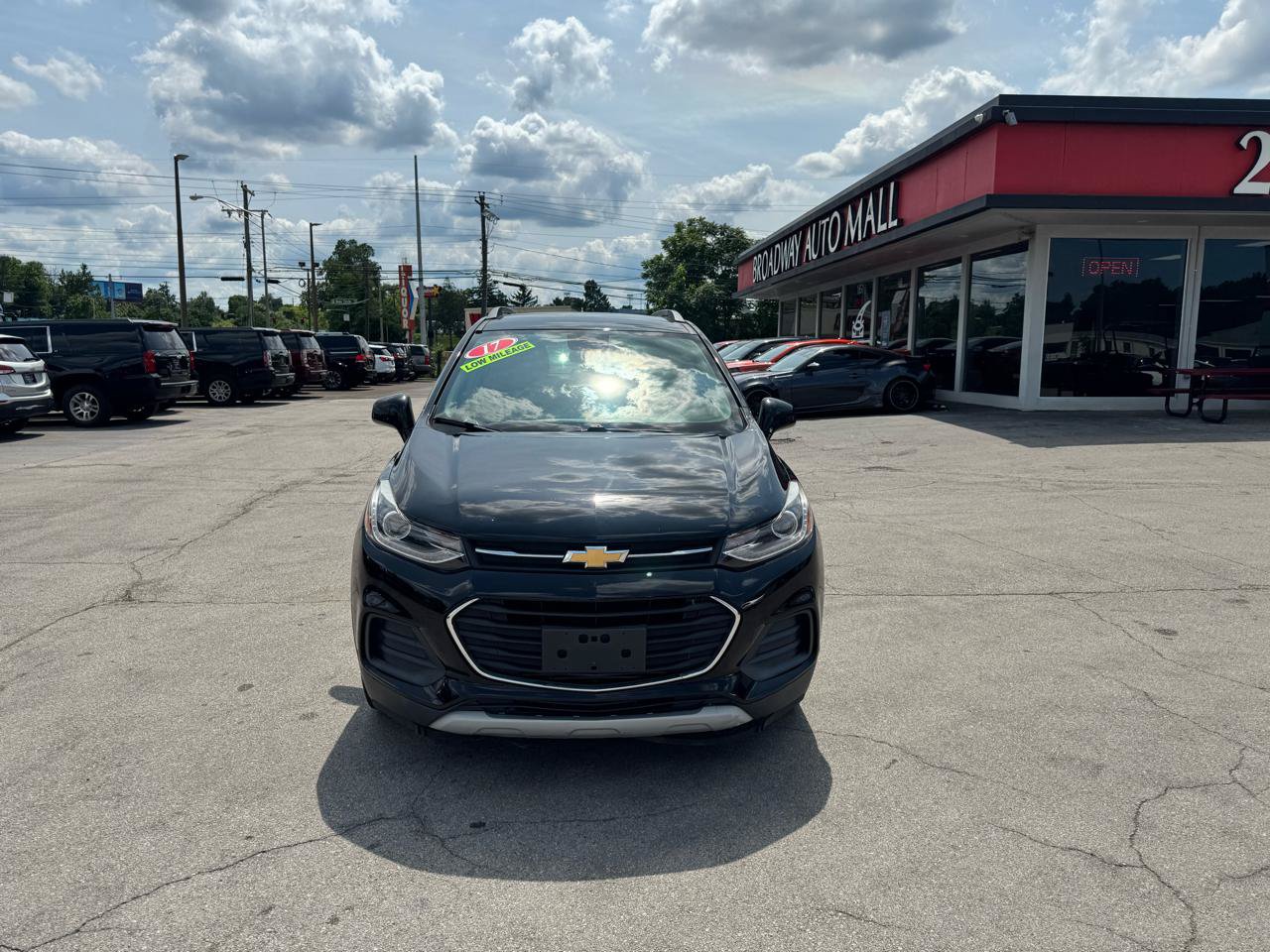 Used 2017 Chevrolet Trax LT FWD image 8