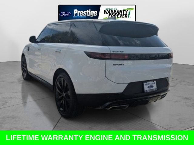 Used 2025 Land Rover Range Rover Sport SE AWD/4WD image 6