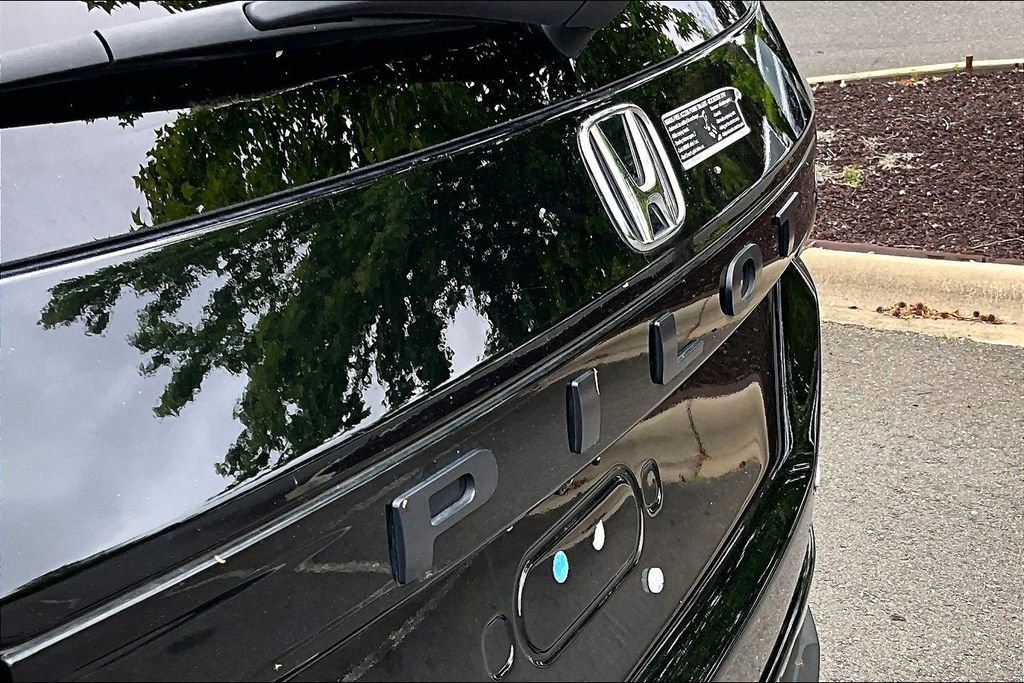 Certified 2025 Honda Pilot Elite image 25