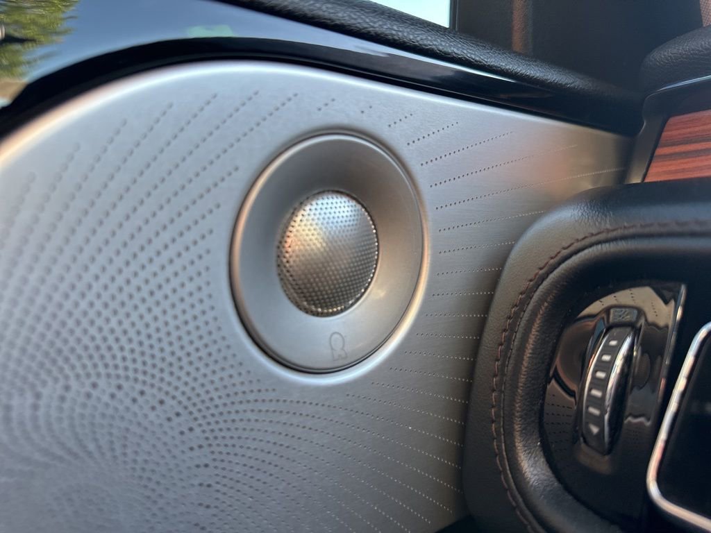 Used 2020 Lincoln Aviator Reserve w/ Equipment Group 202A image 17