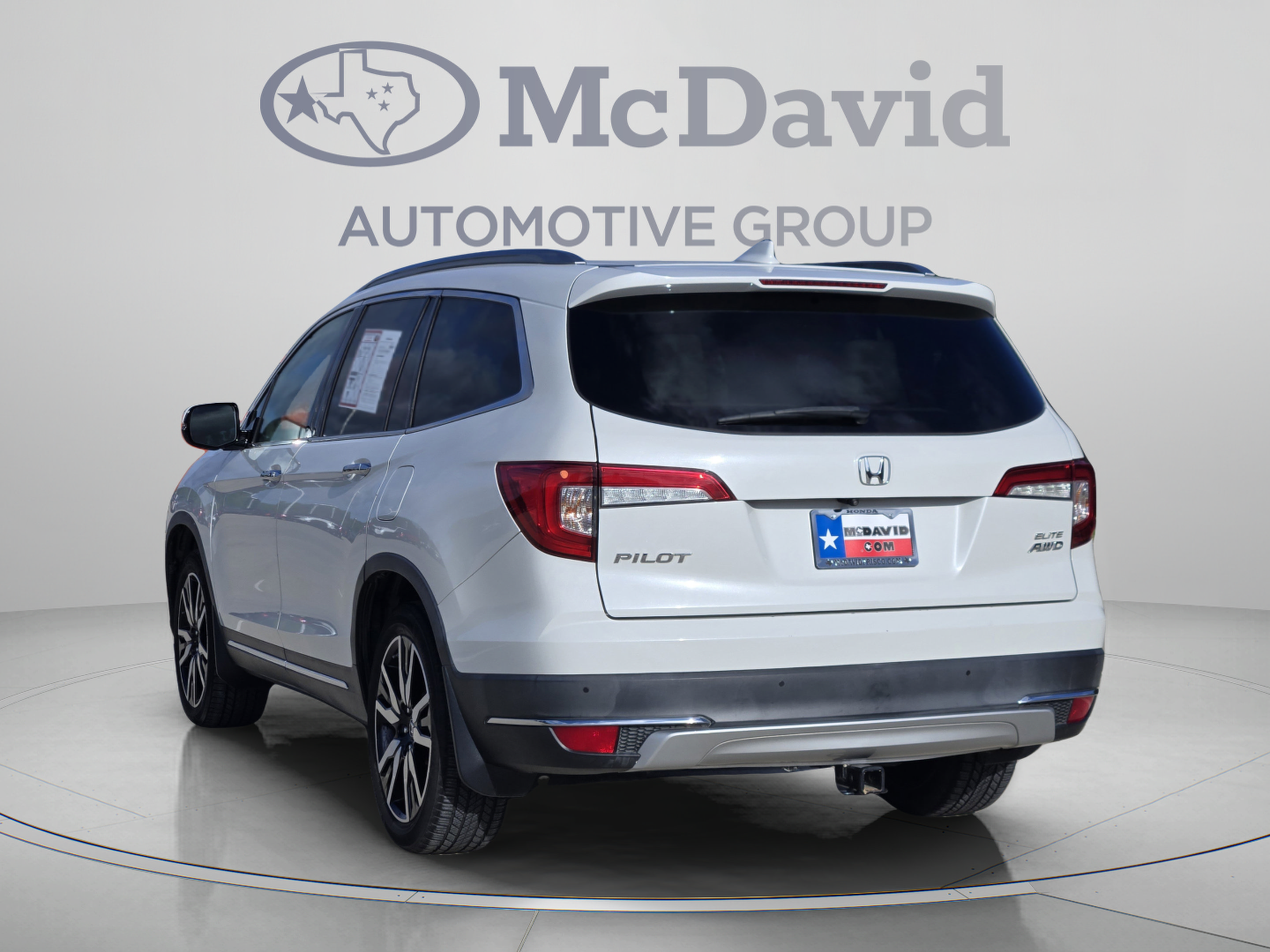Used 2020 Honda Pilot Elite image 4