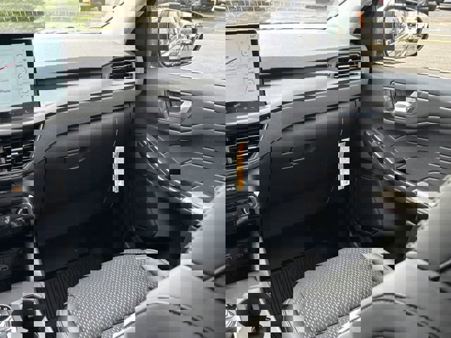 New 2025 Ford Escape SE image 30