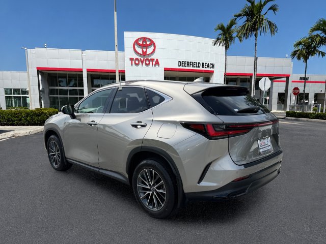 Used 2025 Lexus NX 250 FWD w/ Accessory Package (Z2) image 5