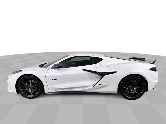 Used 2023 Chevrolet Corvette Z06 RWD image 5