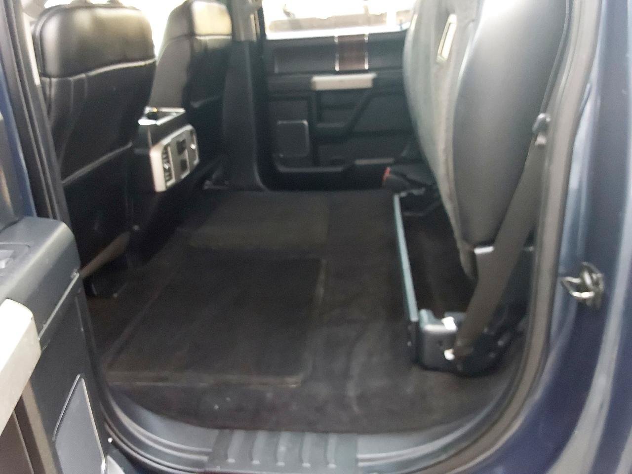 Used 2015 Ford F150 Lariat AWD/4WD image 24