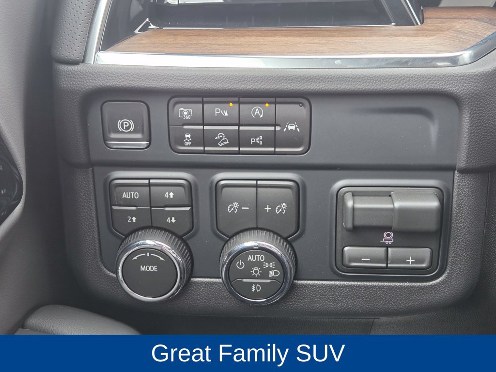 Used 2026 Chevrolet Tahoe High Country w/ Sun And Tow Package AWD/4WD image 29