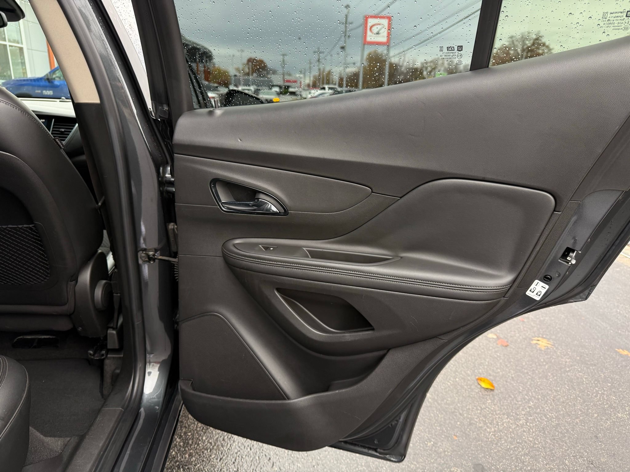 Used 2017 Buick Encore Preferred FWD image 27