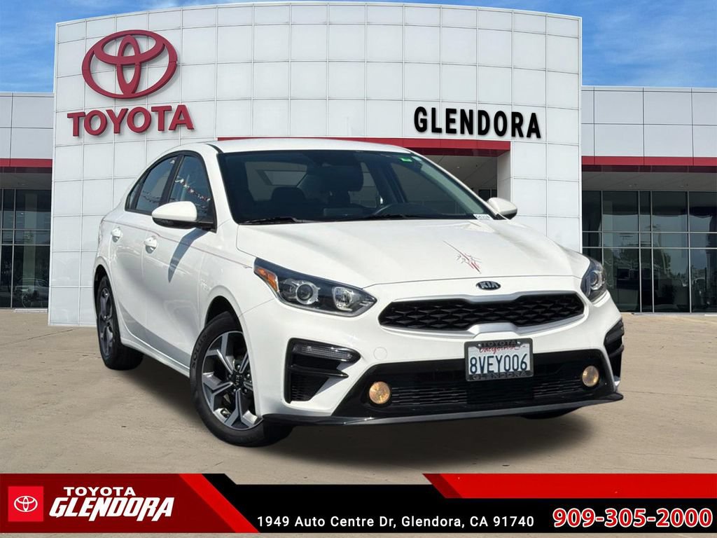Used 2021 Kia Forte LXS FWD image 2