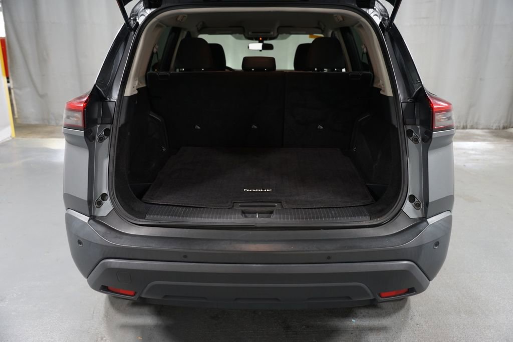 Used 2021 Nissan Rogue S image 32