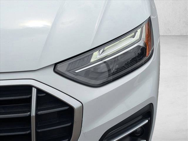Used 2023 Audi Q5 2.0T Premium w/ Convenience Package AWD/4WD image 9
