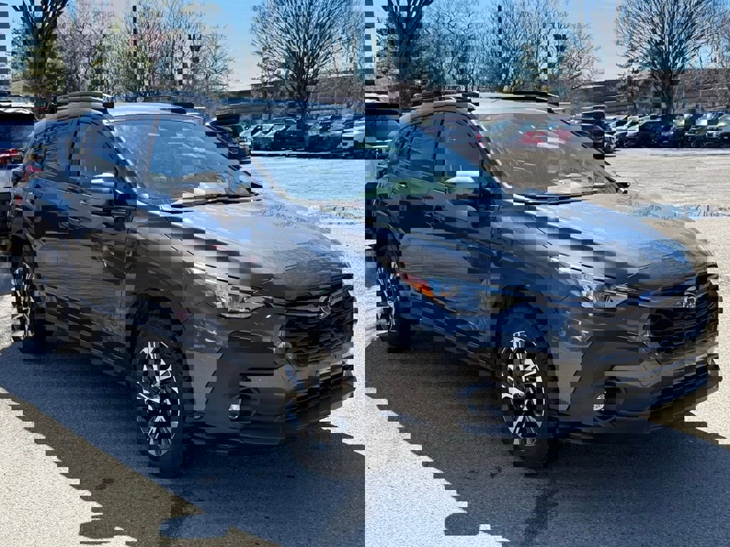 Used 2024 Subaru Crosstrek 2.0i Premium image 4