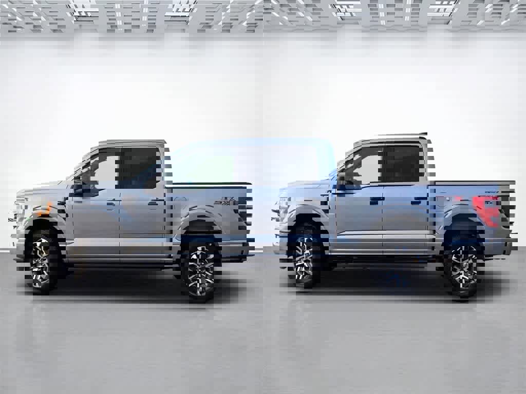Used 2021 Ford F150 XL w/ STX Appearance Package image 3