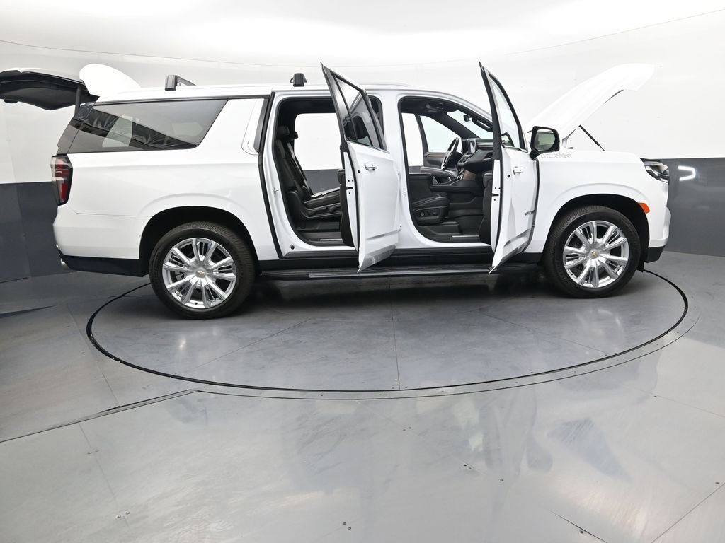 Used 2021 Chevrolet Suburban High Country image 47