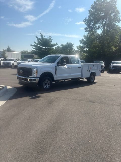 New 2026 Ford F250 XL w/ XL Chrome Package AWD/4WD image 12