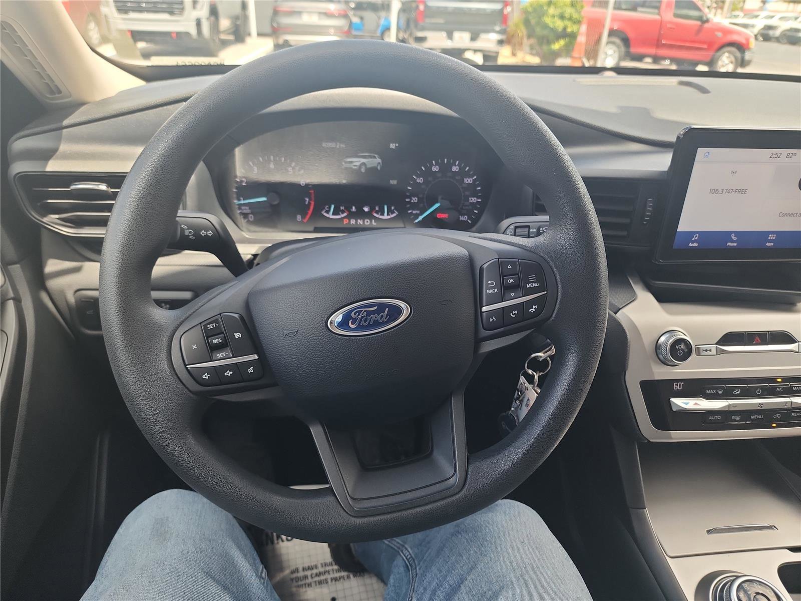 Certified 2021 Ford Explorer 2WD image 33