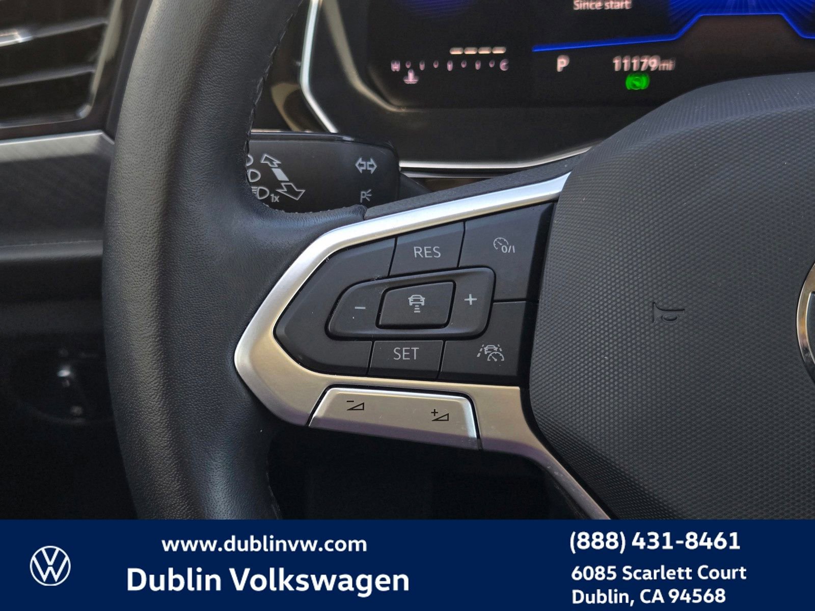 Certified 2024 Volkswagen Jetta SE w/ Panoramic Sunroof Package FWD image 21