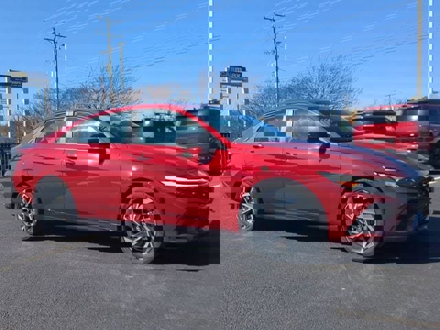 Certified 2025 Hyundai Elantra Sport image 2
