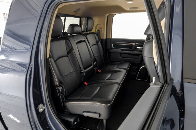 Used 2022 RAM 3500 Laramie AWD/4WD image 38