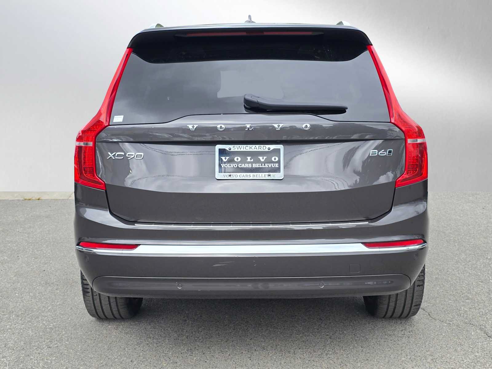 Certified 2023 Volvo XC90 B6 Plus w/ Protection Package Premier AWD/4WD image 4