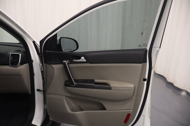 Used 2021 Kia Sportage LX image 13