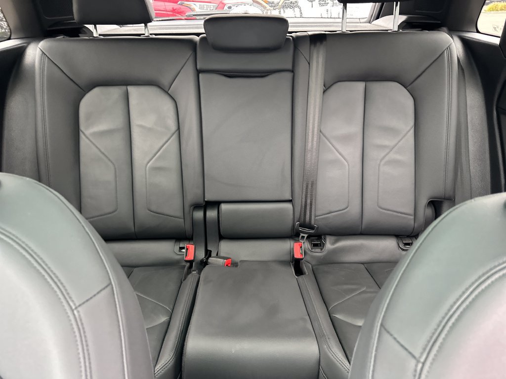 Used 2022 Audi Q3 2.0T Premium AWD/4WD image 25