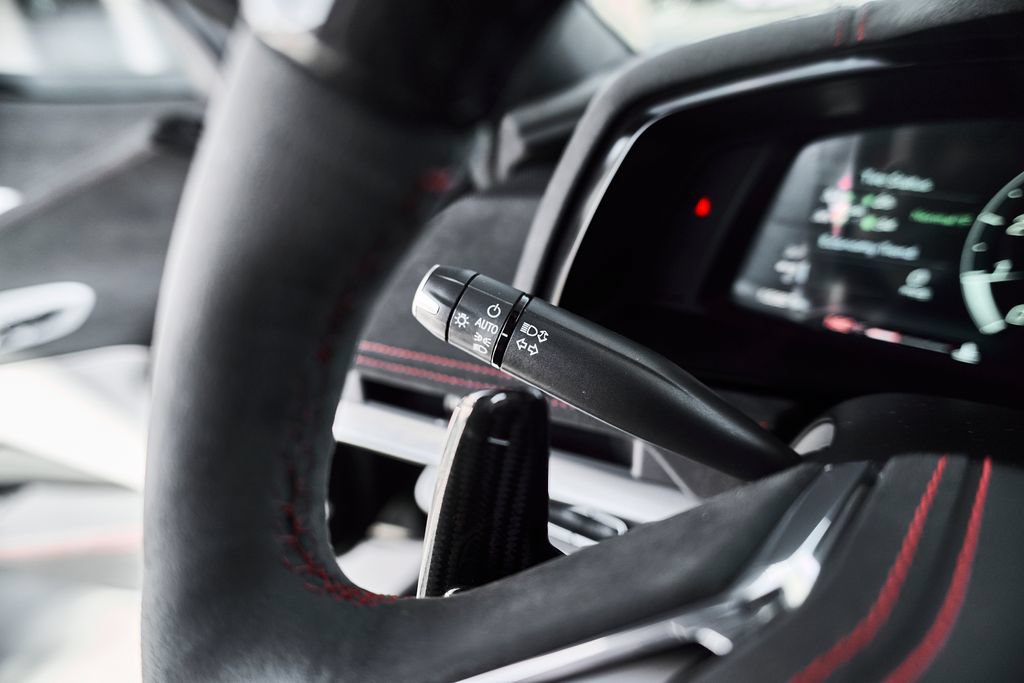 Used 2023 Chevrolet Corvette Z06 RWD image 23