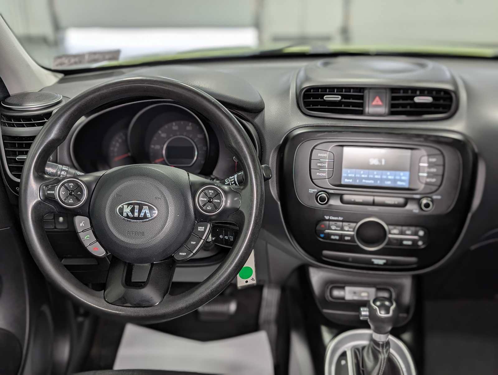 Used 2017 Kia Soul + FWD image 5