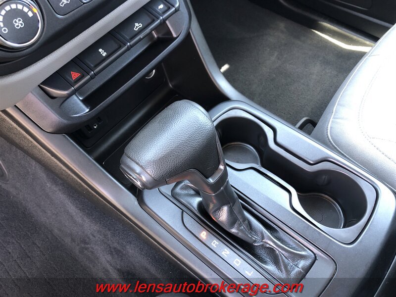 Used 2019 Chevrolet Colorado W/T RWD image 15