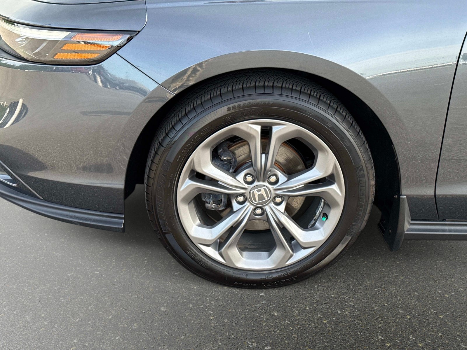 Used 2024 Honda Accord EX image 11