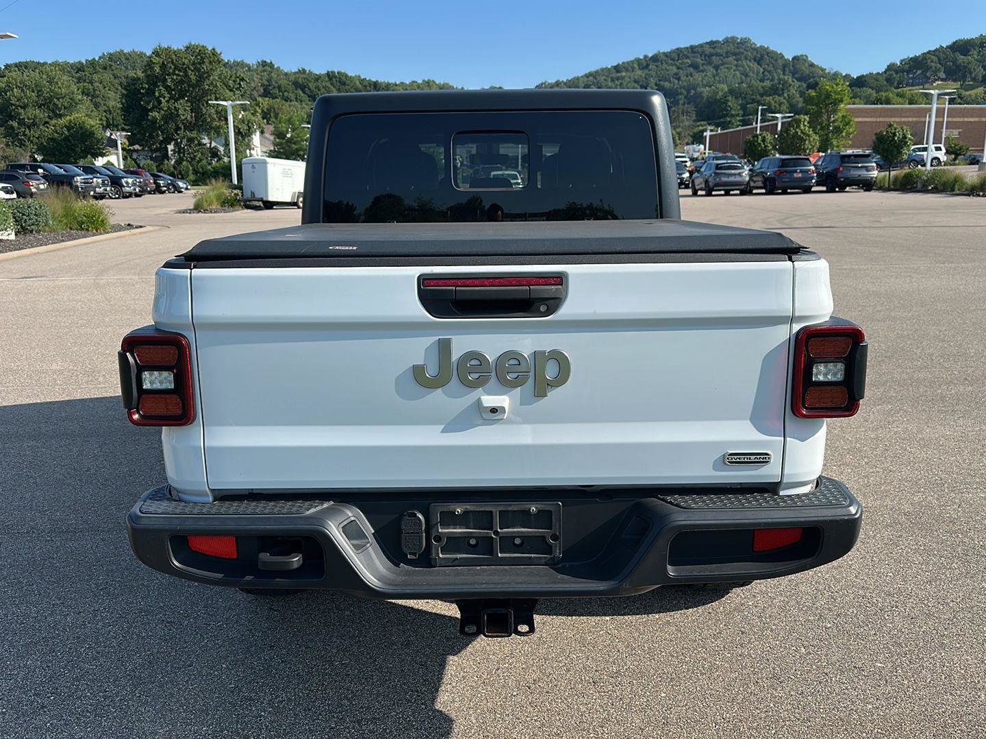 Used 2020 Jeep Gladiator Overland AWD/4WD image 4
