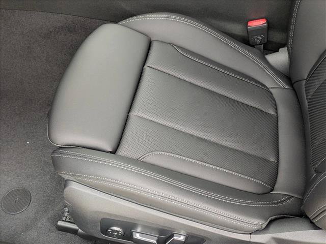 Used 2026 BMW 230i xDrive Coupe w/ Premium Package AWD/4WD image 4
