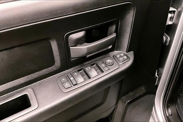 Used 2024 RAM 2500 Tradesman w/ Chrome Appearance Group image 37