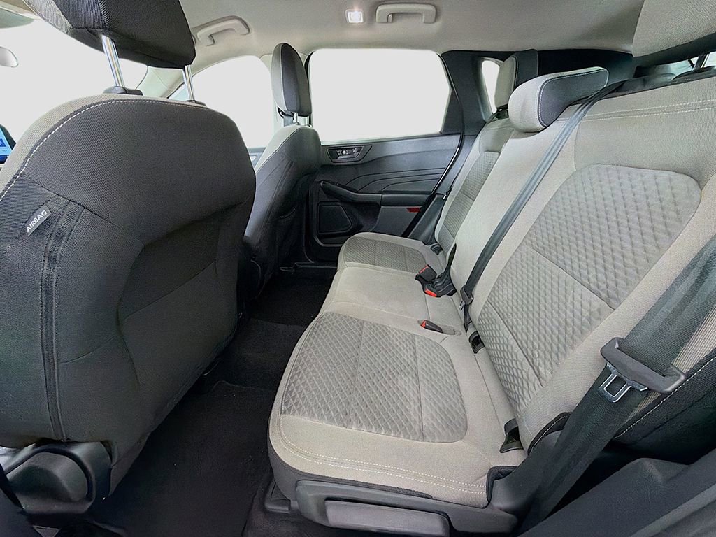 Used 2022 Ford Escape SE image 23