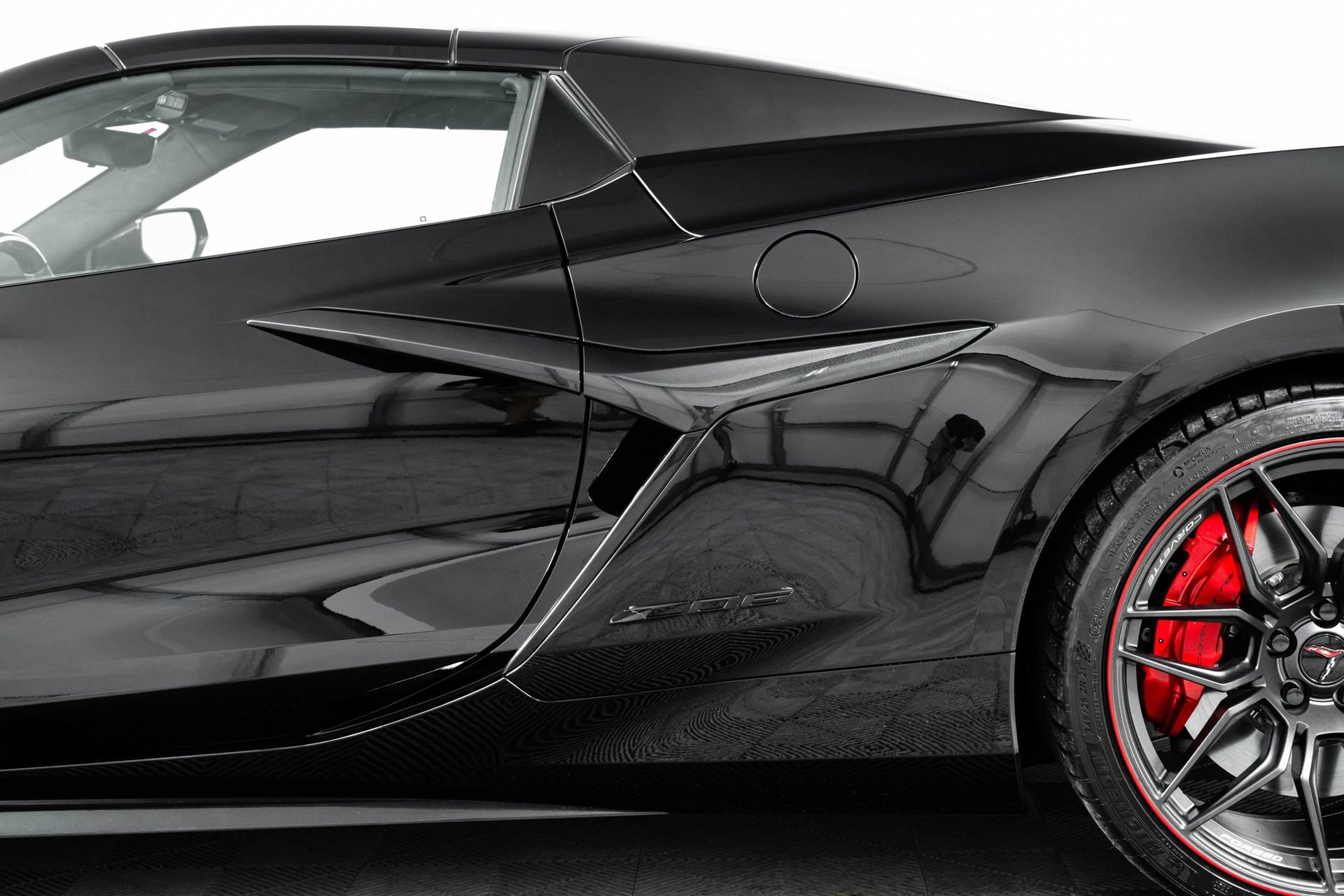 Used 2024 Chevrolet Corvette Z06 RWD image 66