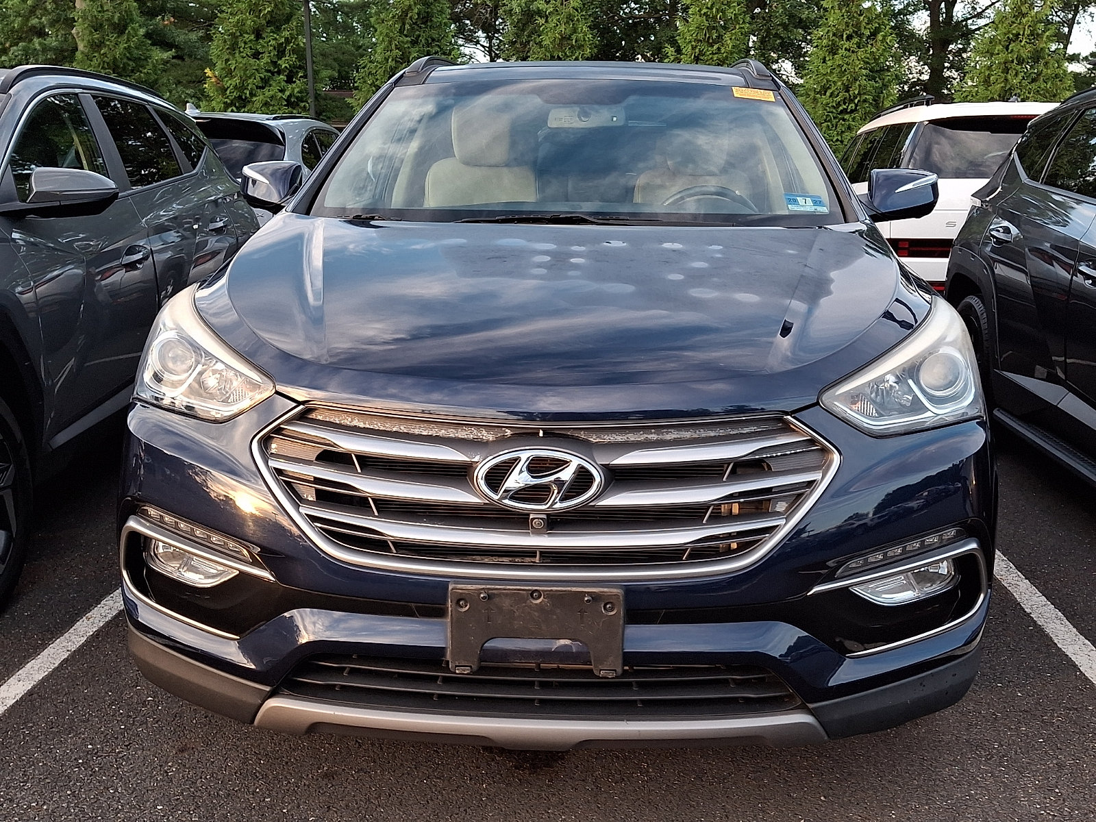 Used 2017 Hyundai Santa Fe Sport w/ 2.4L Tech Package 04 AWD/4WD image 3