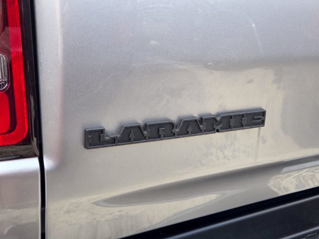 Used 2022 RAM 1500 Laramie AWD/4WD image 5