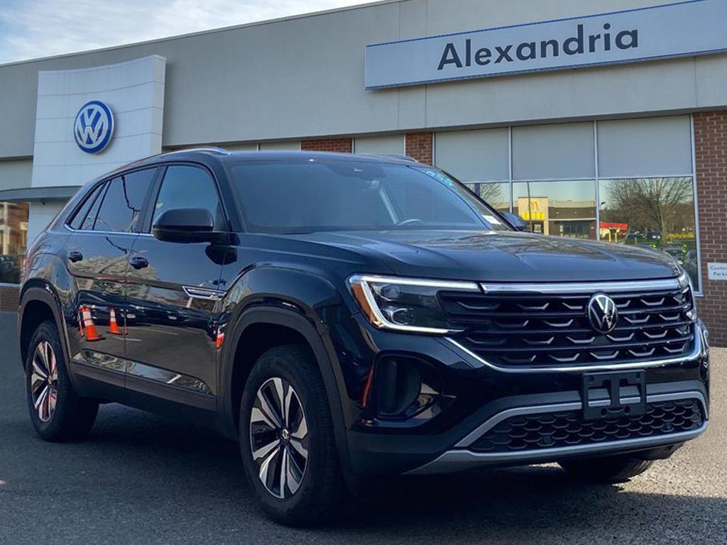 Certified 2025 Volkswagen Atlas Cross Sport SE AWD/4WD image 1