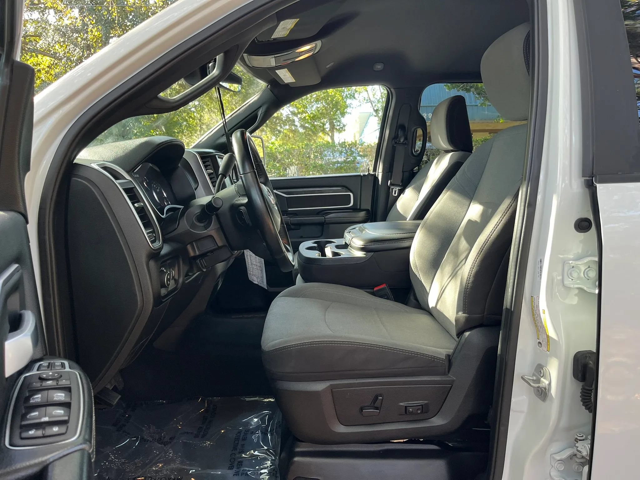 Used 2024 RAM 2500 Big Horn AWD/4WD image 12