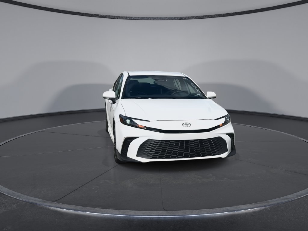 Used 2025 Toyota Camry SE FWD image 3