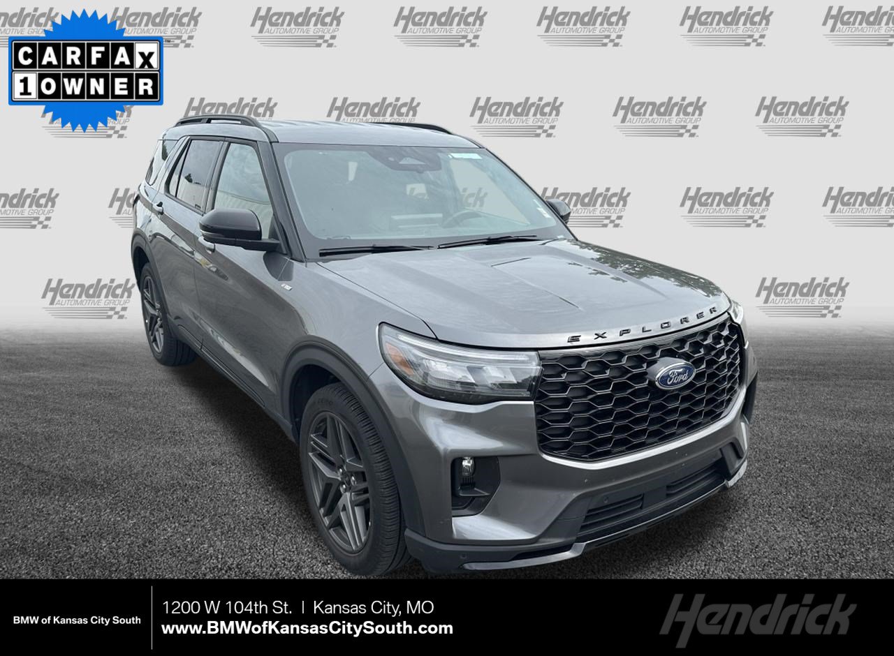 Used 2025 Ford Explorer ST-Line w/ ST-Line Street Pack AWD/4WD image 1
