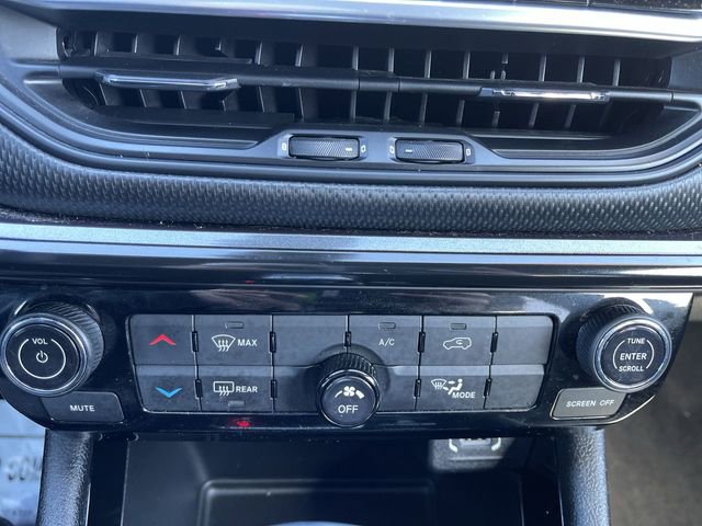 Used 2023 Jeep Compass Altitude AWD/4WD image 19