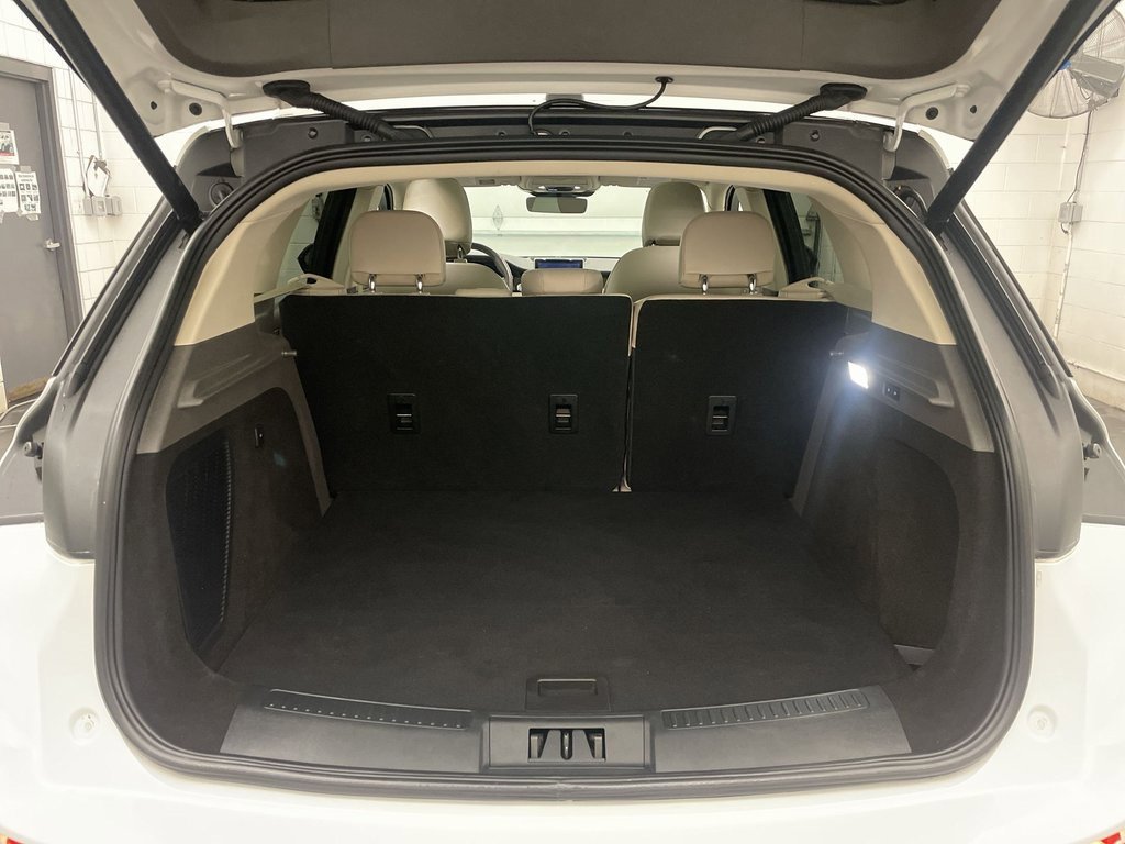 Used 2022 Lincoln Corsair Reserve w/ Equipment Group 201A image 20