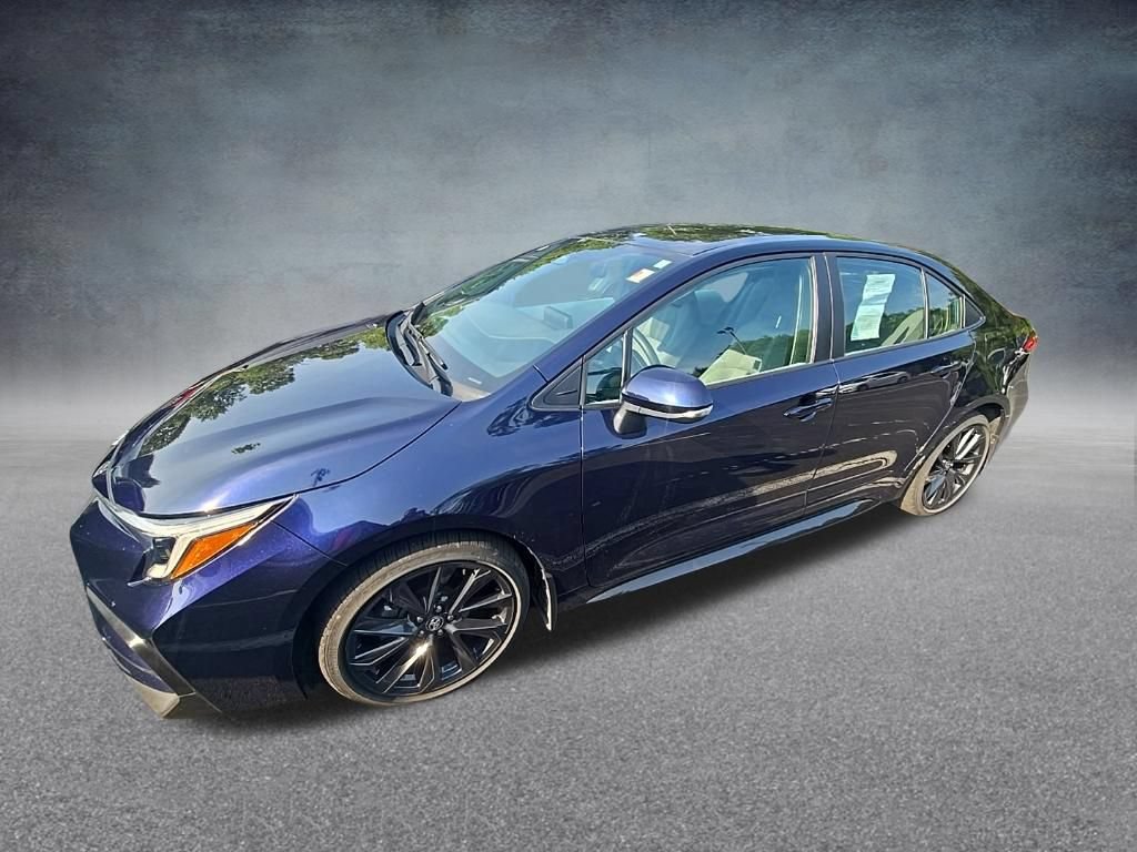 Used 2024 Toyota Corolla SE FWD image 3