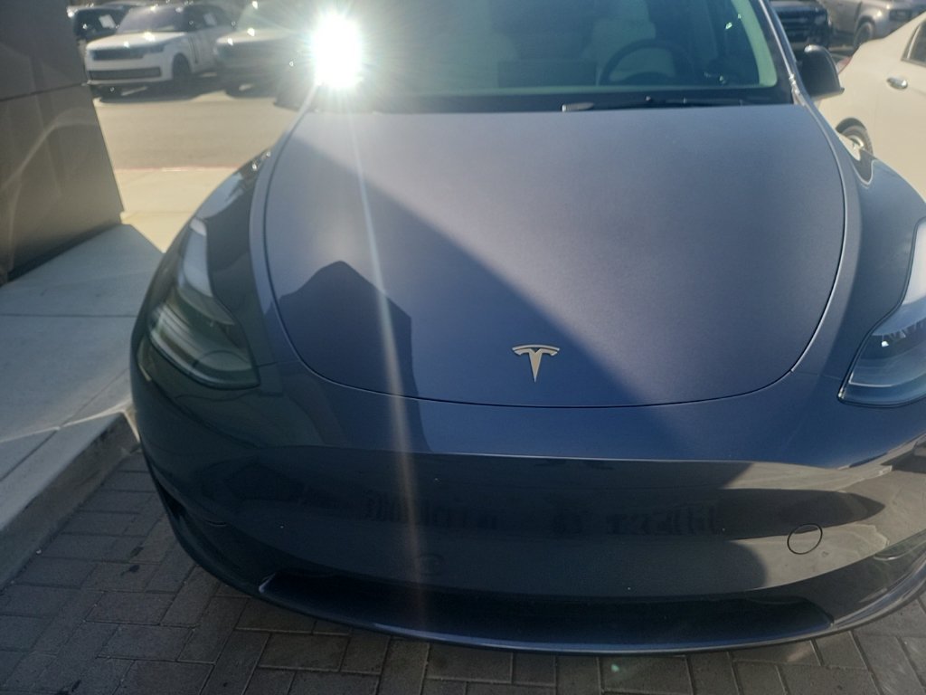 Used 2023 Tesla Model Y Long Range AWD/4WD image 2